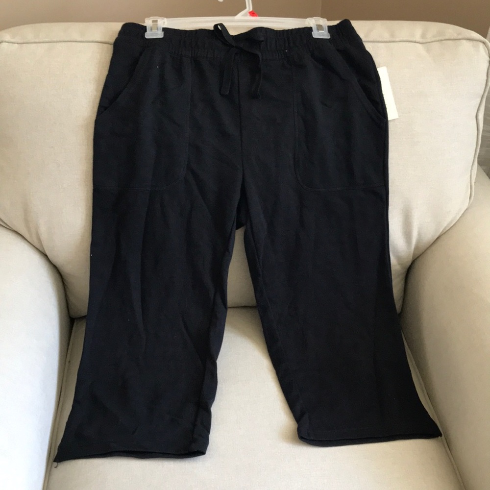 Black Capri Pants